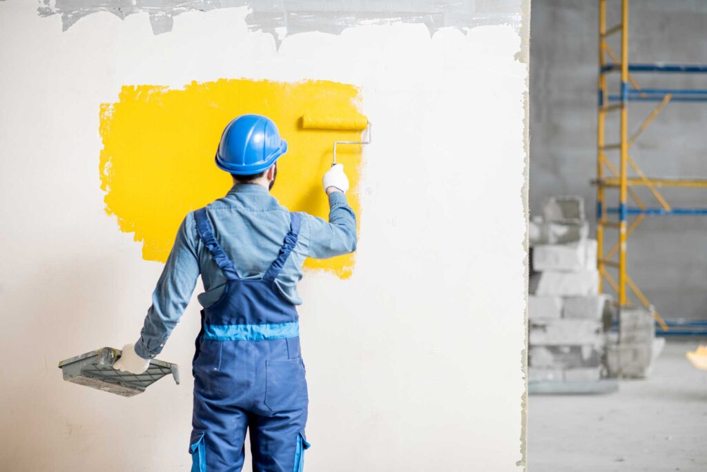 workamn-painting-wall-indoors-2025-03-17-13-50-03-utc