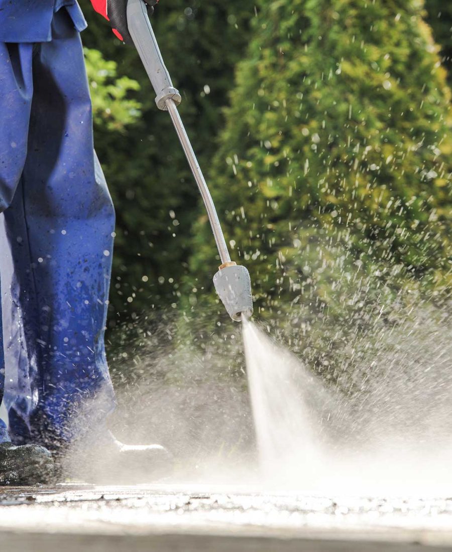 washing-house-driveway-2025-03-13-13-30-42-utc